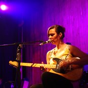 Laetitia Sadier - List pictures