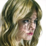 Alice Gold - List pictures