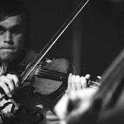 Peter Broderick - List pictures