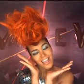 Eva Simmons - List pictures