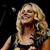 Lisa Miskovsky - List pictures