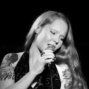 Layla Zoe - List pictures