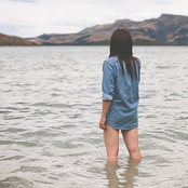 Yumi Zouma - List pictures