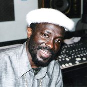 Rod Taylor - List pictures