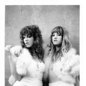 Deap Vally - List pictures