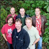 Kolmas Nainen - List pictures