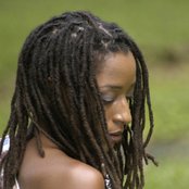 Julie Dexter - List pictures