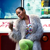 Solange - List pictures