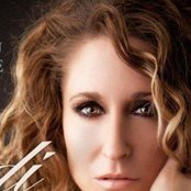 Heidi Newfield - List pictures