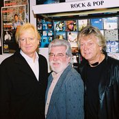 Moody Blues - List pictures