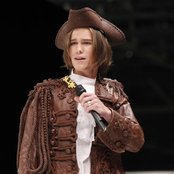 Amaury Vassili - List pictures