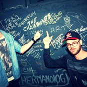 The Chainsmokers - List pictures