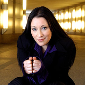 Holly Cole - List pictures