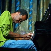 Matthew Shipp - List pictures