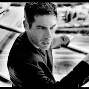 Ashley Macisaac - List pictures