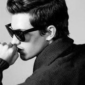 Asher Monroe - List pictures