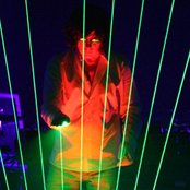 Jean Michel Jarre - List pictures