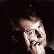 Helium Vola - List pictures