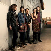 Meg & Dia - List pictures