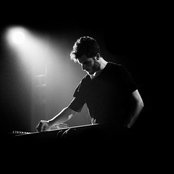 Nicolas Jaar - List pictures