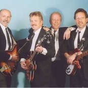 Revolver - List pictures