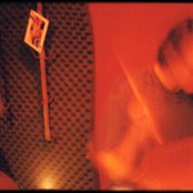 Less - List pictures