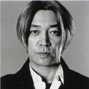 Ryuichi Sakamoto - List pictures
