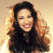 Selena - List pictures