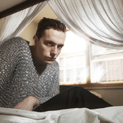 Gabriel Bruce - List pictures