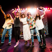 Grouplove - List pictures