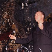 Amos & Crew - List pictures