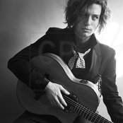 100 Monkeys - List pictures