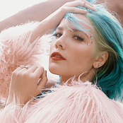 Halsey - List pictures