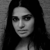 Nadia Ali - List pictures