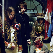 Kasabian - List pictures