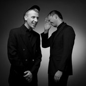 Mario & Vidis - List pictures