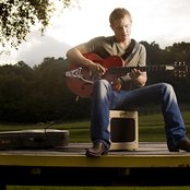 Blaine Larsen - List pictures