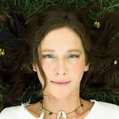 Lou Rhodes - List pictures