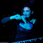 Nadine Shah - List pictures