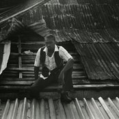 Busy Signal - List pictures