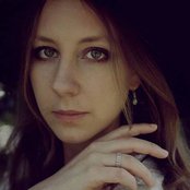 Lyla Foy - List pictures