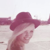 Dennis - List pictures