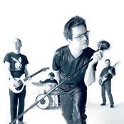 Hybrid - List pictures