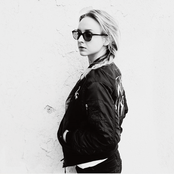 Leslie Clio - List pictures