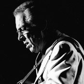 Kenny Burrell - List pictures