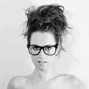 Ingrid Michaelson - List pictures
