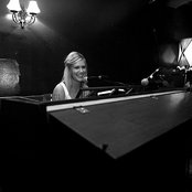 Megan Bonnell - List pictures