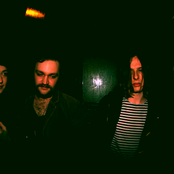 Flyying Colours - List pictures