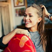 Amanda Mair - List pictures