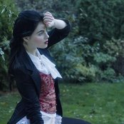 Julia Marcell - List pictures